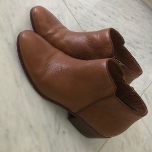 Sam Edelman booties Size 8.5